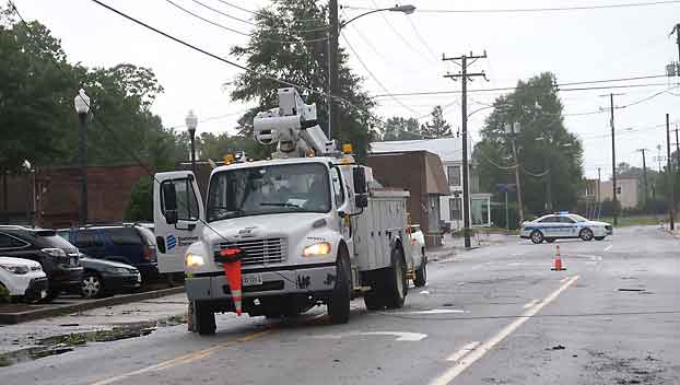 Photo gallery: More storm damage from Suffolk - The Suffolk News-Herald ...